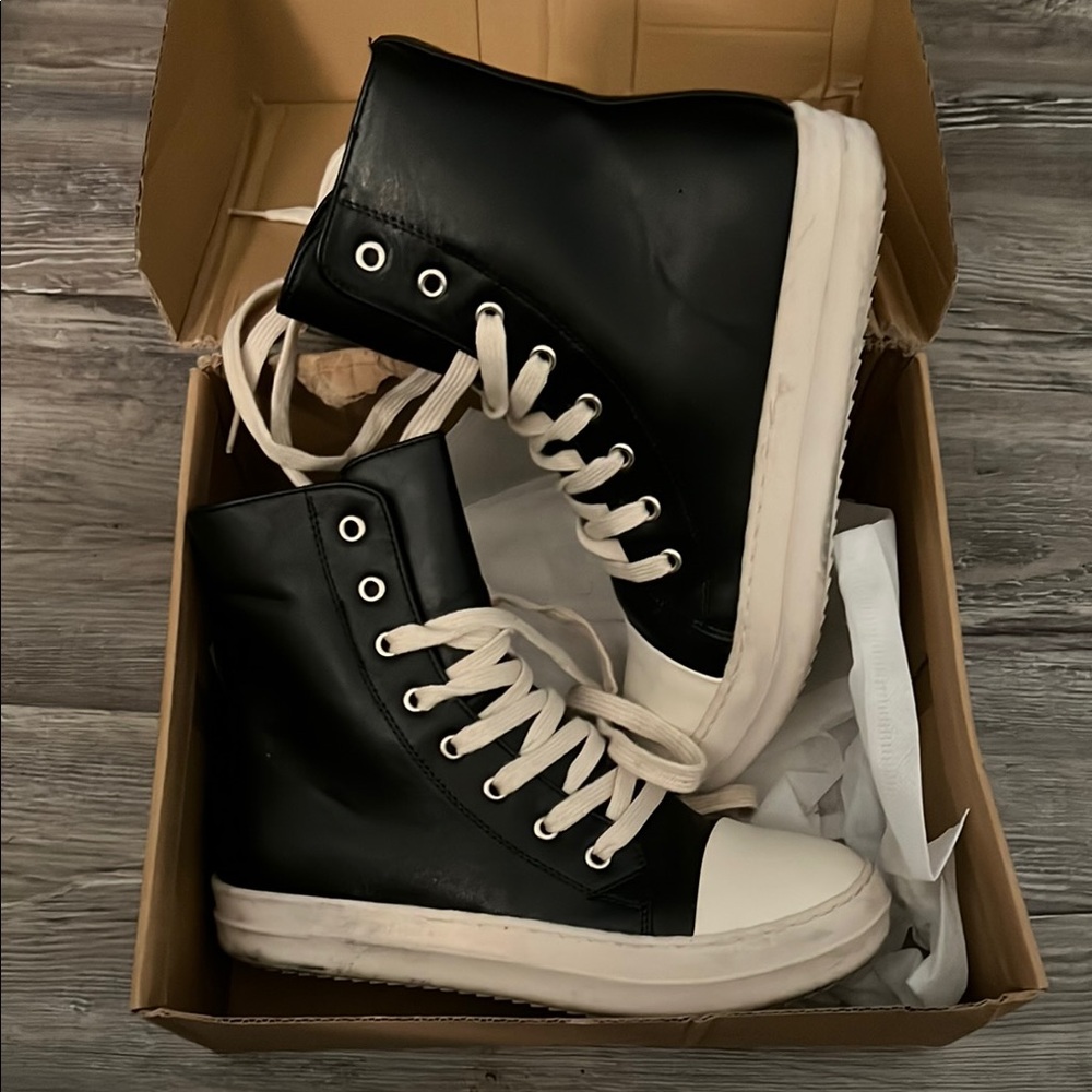Black and White High-Top Women’s Sneakers